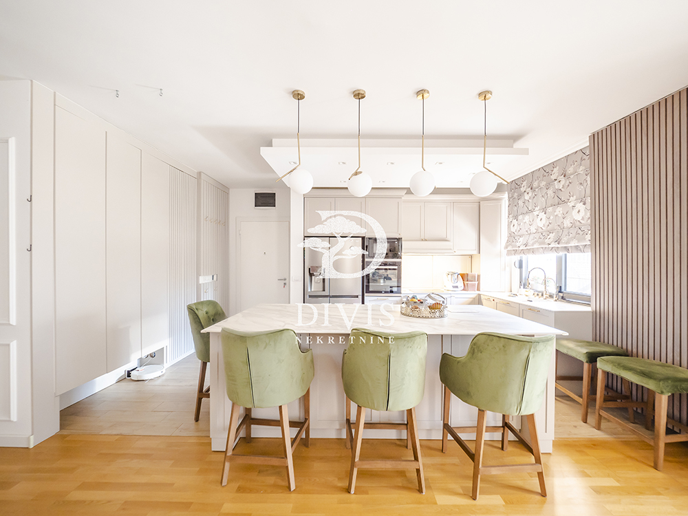 Slika 8 - Kneza Stracimira, Četvorosoban stan na prodaju, 119m2, 549.000€